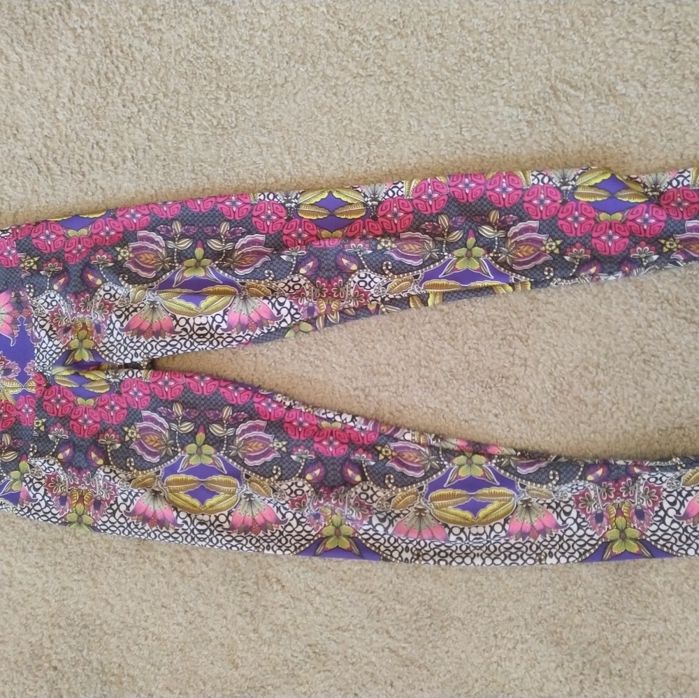 Onzie Hot Yoga Leggings